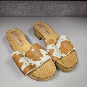 Seychelles Tan and Cream Mules